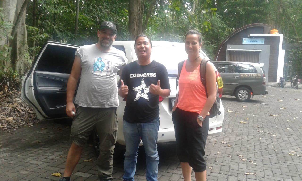 Tur Tangkoko dengan kendaraan kami